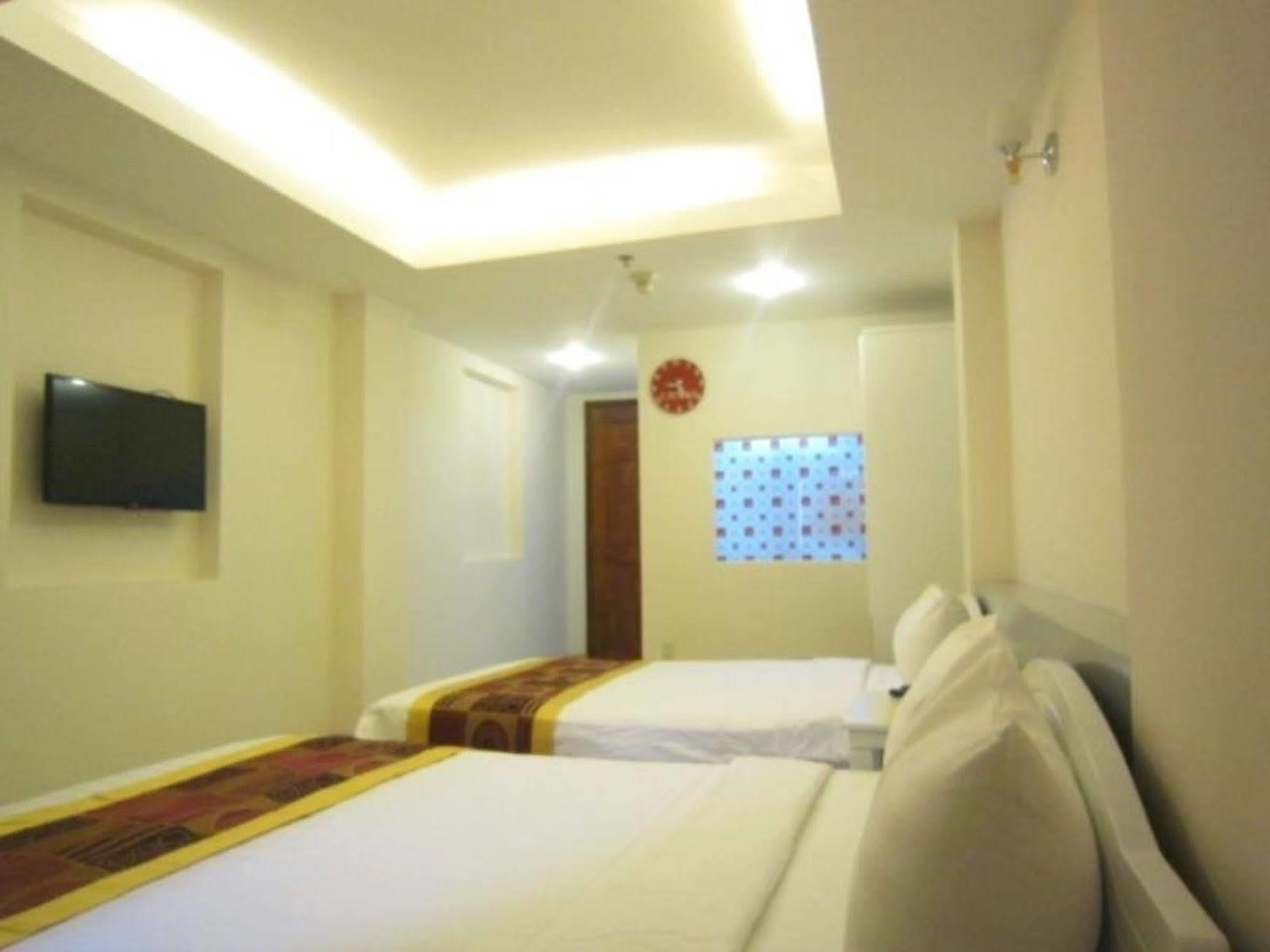 Saigon Khách sạn 3*